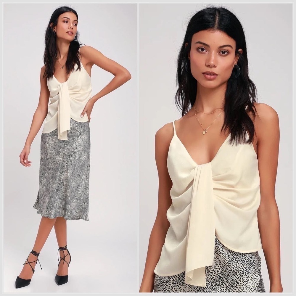 ASTR the Label Gina Ivory Asymmetrical Ruched Spaghetti Strap Top Women’s Medium